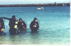 img2.jpg - Die ersten Unterweisungen im Lehrgang zum Open Water Diver